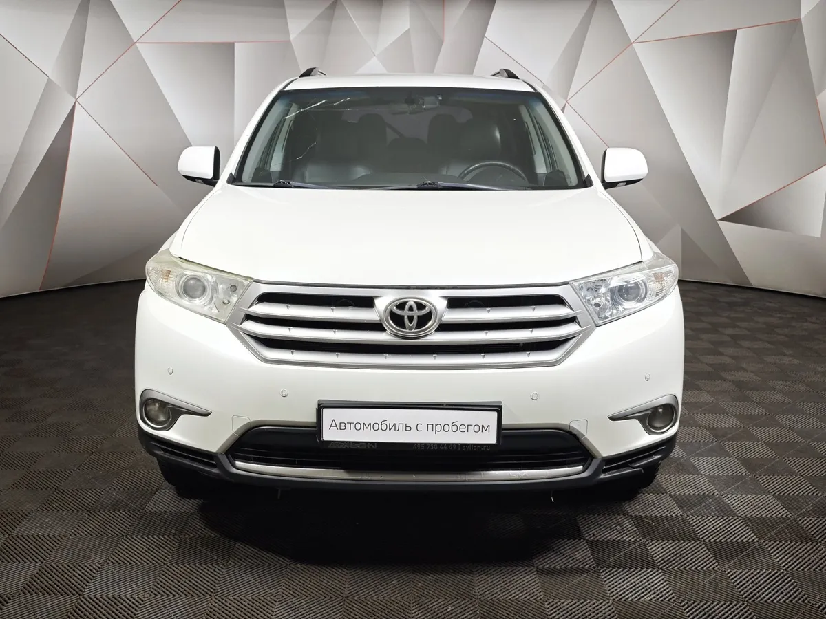 Toyota Highlander 3.5 AT 4WD (273 л.с.) Комфорт Белый в АВИЛОН. Слайд №7
