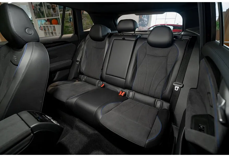 LIVE. Слайд №10