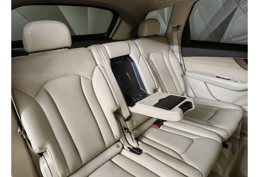 Audi Q7 3.0 TDI Tiptronic quattro (249 л.с.) Коричневый в АВИЛОН. Слайд №17