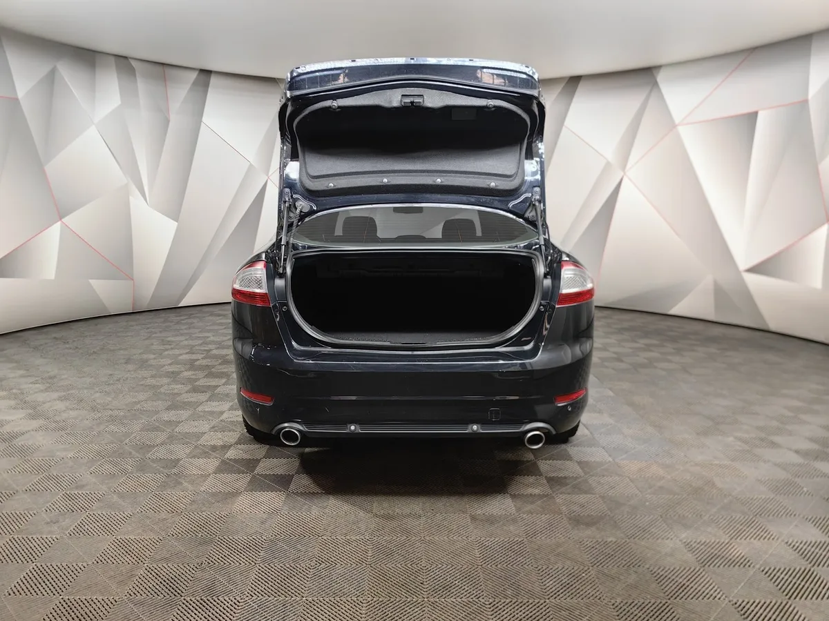 Ford Mondeo 2.0 EcoBoost AT (199 л.с.) Titanium Черный в АВИЛОН. Слайд №12