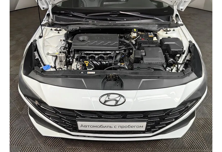 Hyundai Elantra 1.6 - 6AT (128 л.с.) Active Белый в АВИЛОН. Слайд №10