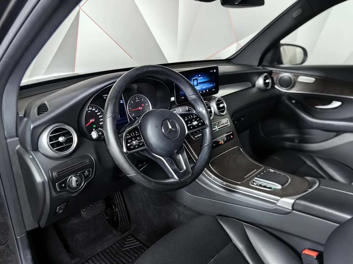 Mercedes-Benz GLC 220 d 9G-TRONIC 4MATIC (194 л.с.) Premium Черный в АВИЛОН. Слайд №19