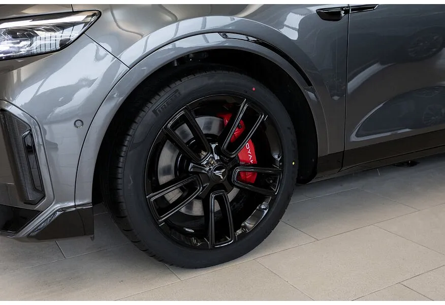 Voyah Free EVR 1.5 AT AWD (510 л.с.) Sport + Серый в АВИЛОН. Слайд №13