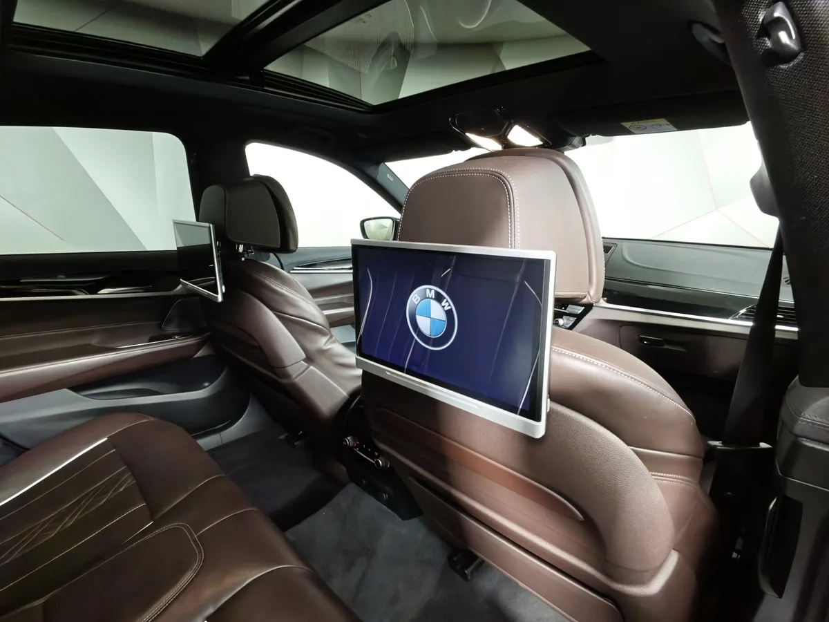BMW 6 серия 640i xDrive Steptronic (340 л.с.) Черный в АВИЛОН. Слайд №20