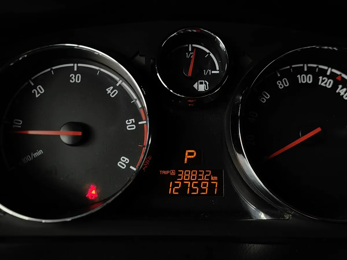Opel Antara 2.2 CDTi AT AWD (184 л.с.) Черный в АВИЛОН. Слайд №16