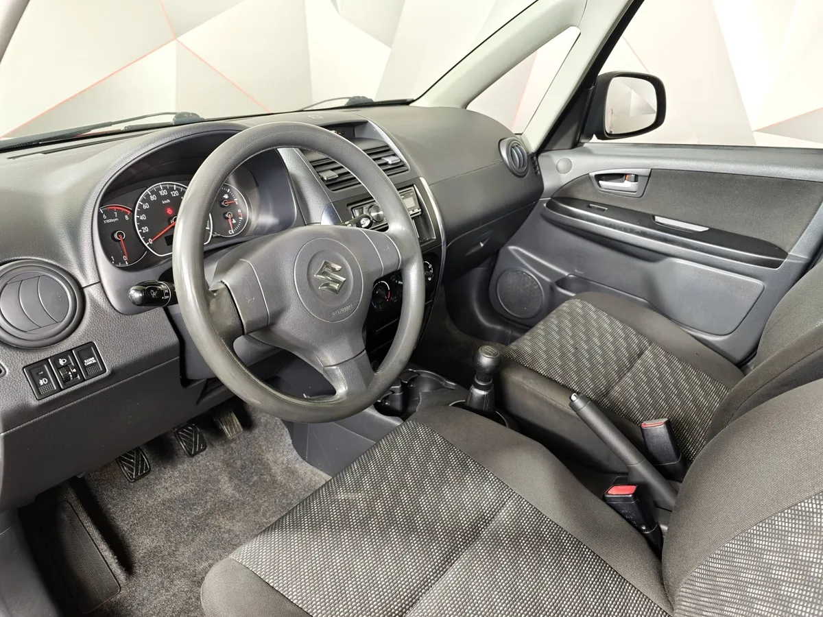 Suzuki SX4 1.6 MT (107 л.с.) Оранжевый в АВИЛОН. Слайд №19