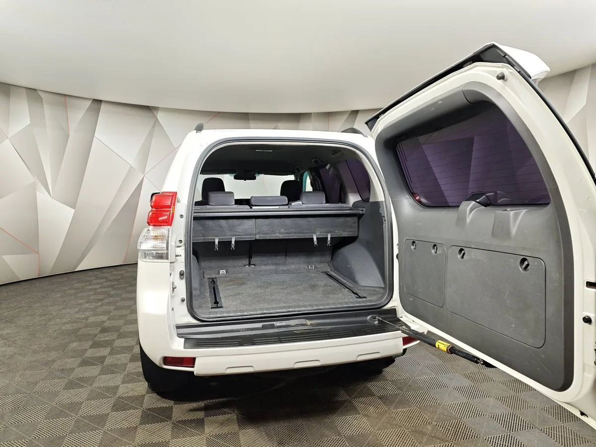 Toyota Land Cruiser Prado 3.0 D AT 4WD (5 мест) (173 л.с.) Белый в АВИЛОН. Слайд №12