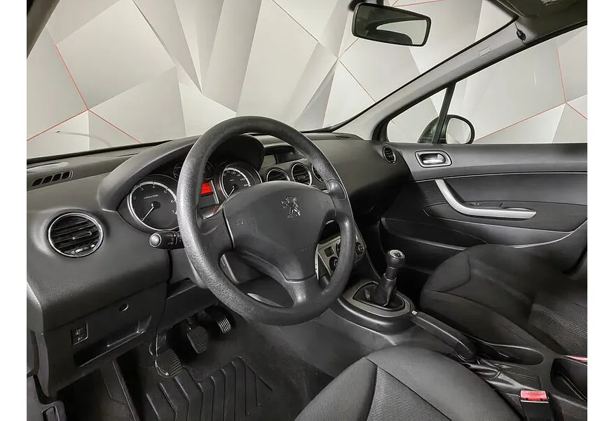 Peugeot 308 1.6 MT (120 л.с.) Черный в АВИЛОН. Слайд №18