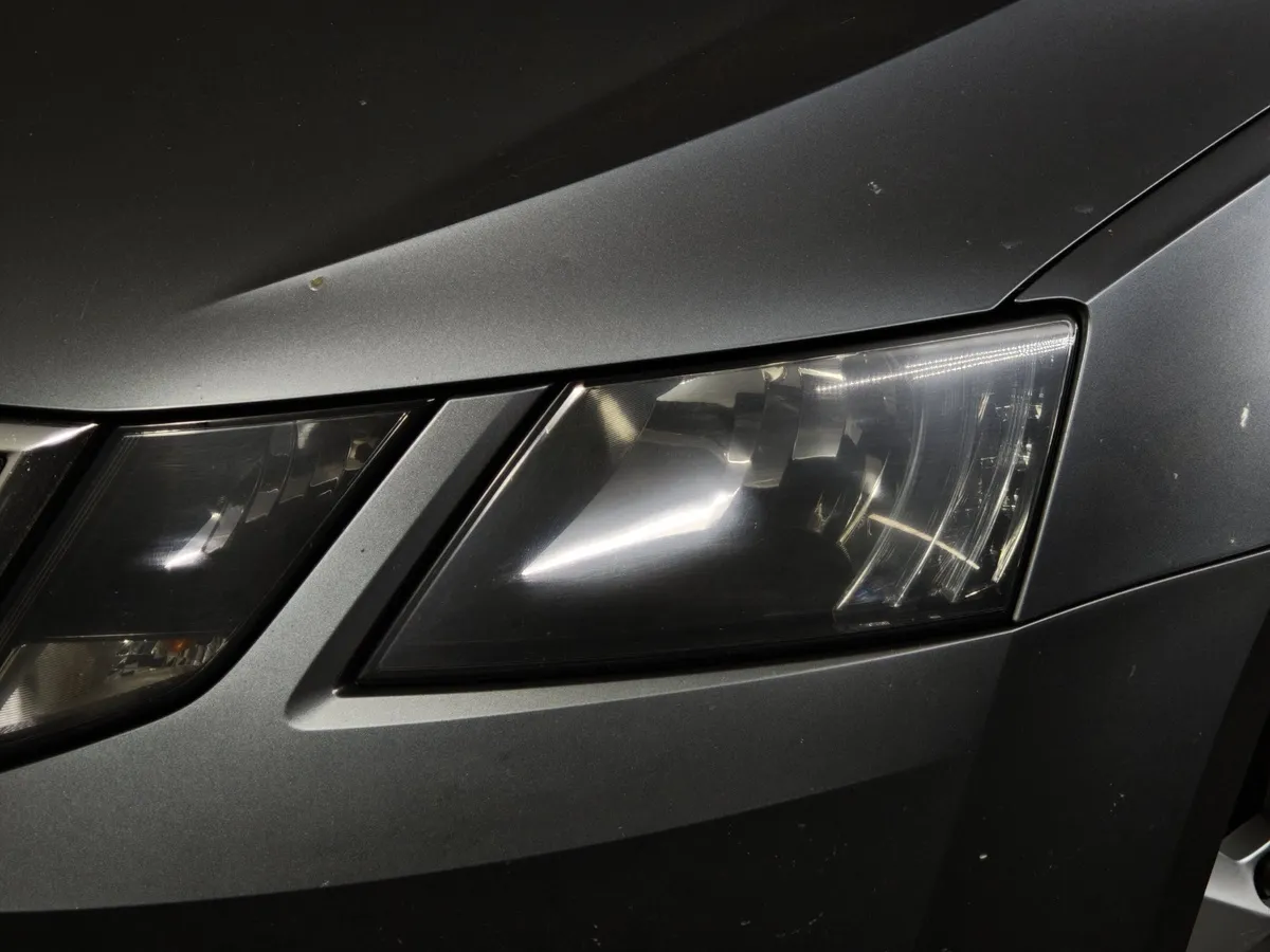 Skoda Octavia 1.4 TSI DSG (140 л.с.) Hockey Edition Серый в АВИЛОН. Слайд №10
