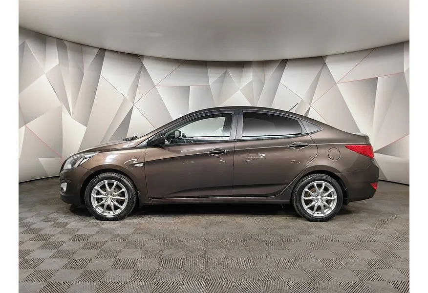 Hyundai Solaris 1.6 AT (123 л.с.) Super Series 1 Коричневый в АВИЛОН. Слайд №5