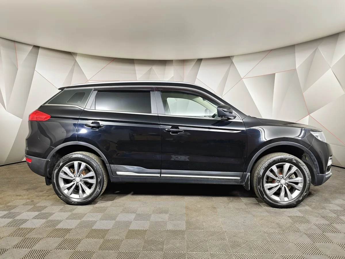 Geely Atlas 2.4 AT AWD (148 л.с.) Standard Черный в АВИЛОН. Слайд №6