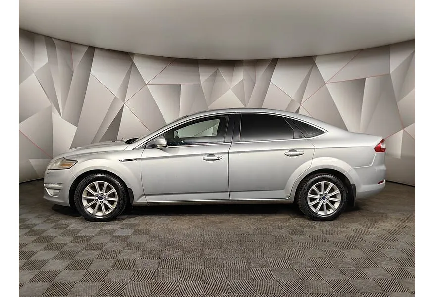 Ford Mondeo 2.0 TDCi PowerShift (140 л.с.) Titanium Серебристый в АВИЛОН. Слайд №5