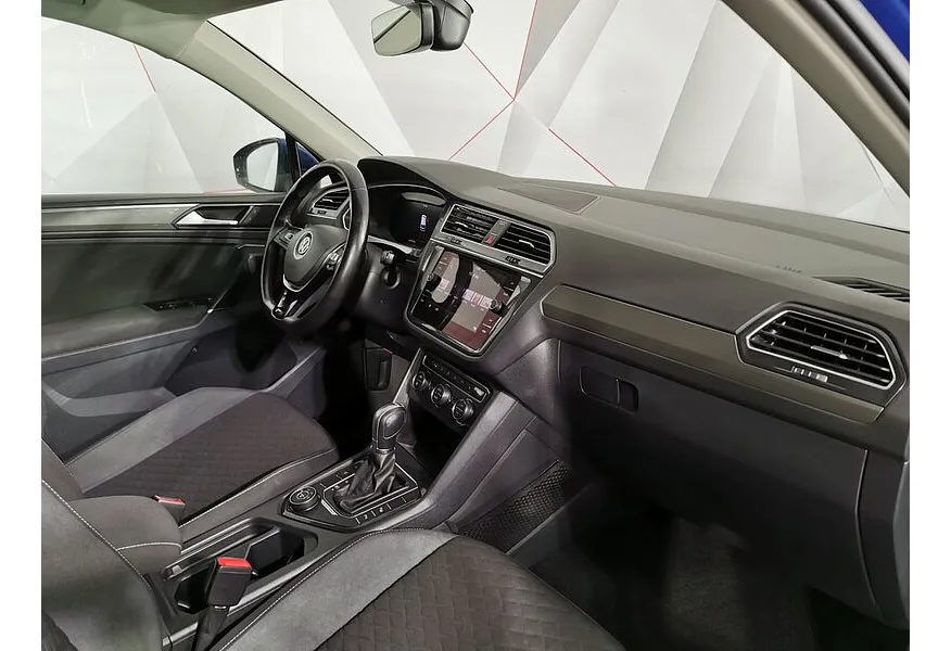 LIVE. Слайд №9