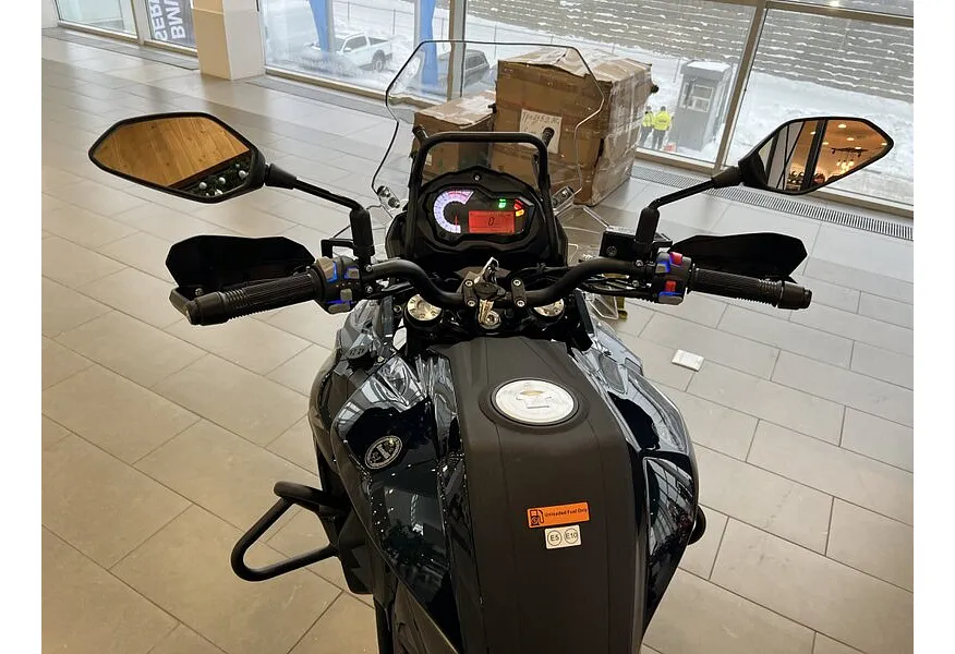 Benelli TRK 502 X 500 см³ (48 л.с.) 500 Комбинированный в АВИЛОН. Слайд №9