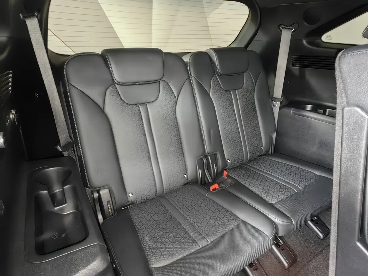 Kia Sorento 2.5 MPI 4WD AT (180 л.с.) Comfort Черный в АВИЛОН. Слайд №26