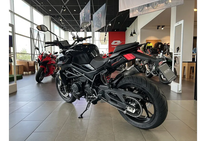 LIVE. Слайд №7