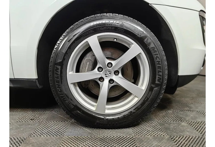 Porsche Macan 2.0 PDK AWD (252 л.с.) Белый в АВИЛОН. Слайд №8