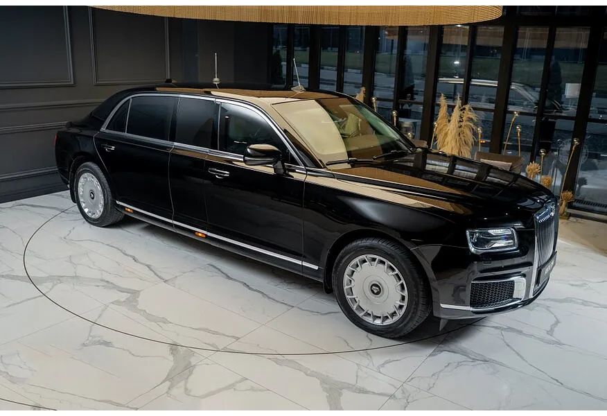 АВИЛОН - AURUS Senat 4.4L AWD AT (598 л.с.) Черный - slide 0