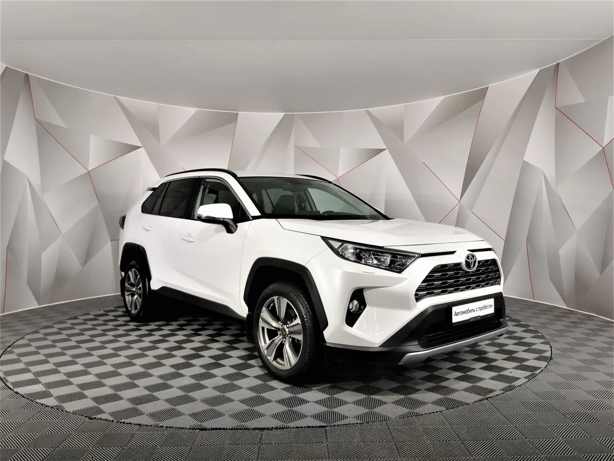 Toyota RAV4 2.0 CVT (149 л.с.) Комфорт Белый в АВИЛОН. Слайд №3