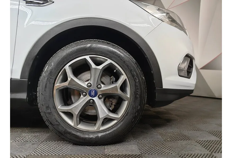Ford Kuga 2.5 AT (150 л.с.) Trend Plus Белый в АВИЛОН. Слайд №19