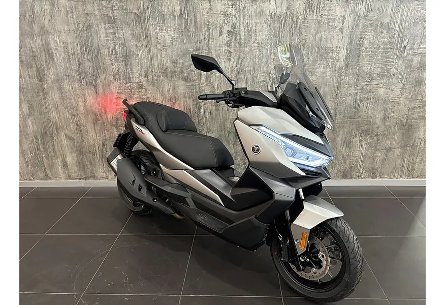 АВИЛОН - VOGE SR4 Max 350 см³ (28 л.с.) (28) 350 Серый - slide 1