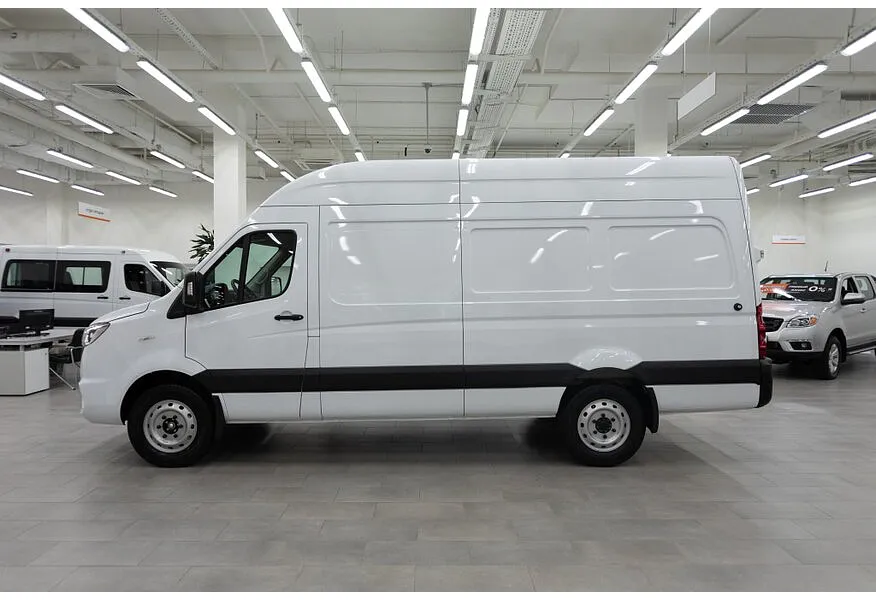 Sollers SF5 VAN 2.7D AT RWD SRW (150 л.с.) L2H1 3.5T Белый в АВИЛОН. Слайд №8