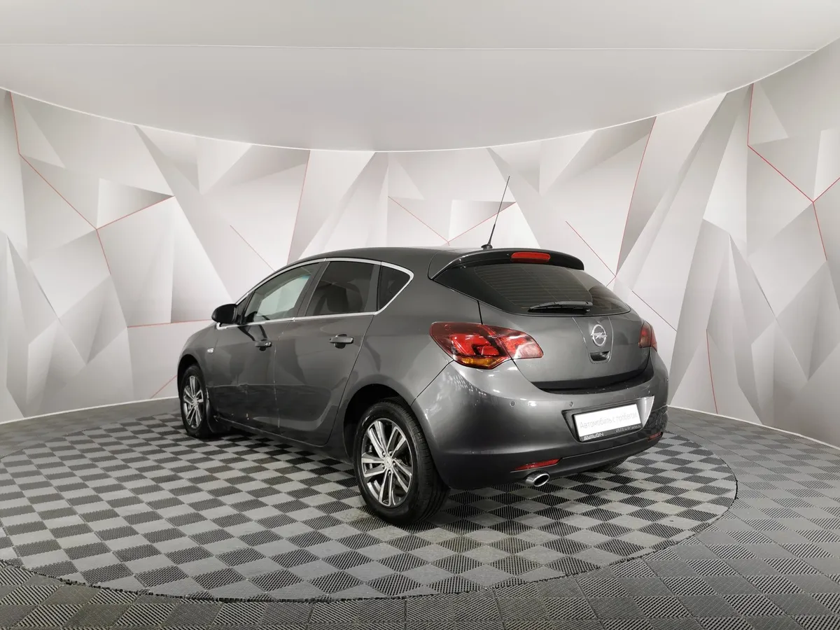 Opel Astra 1.4 Turbo AT (140 л.с.) Серый в АВИЛОН. Слайд №4