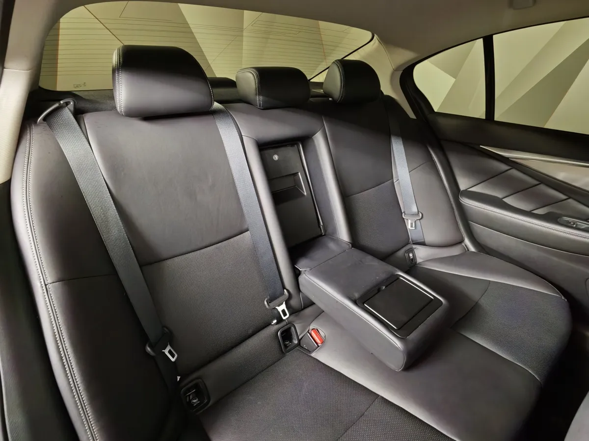 Infiniti Q50 2.0 T AT (211 л.с.) Синий в АВИЛОН. Слайд №17