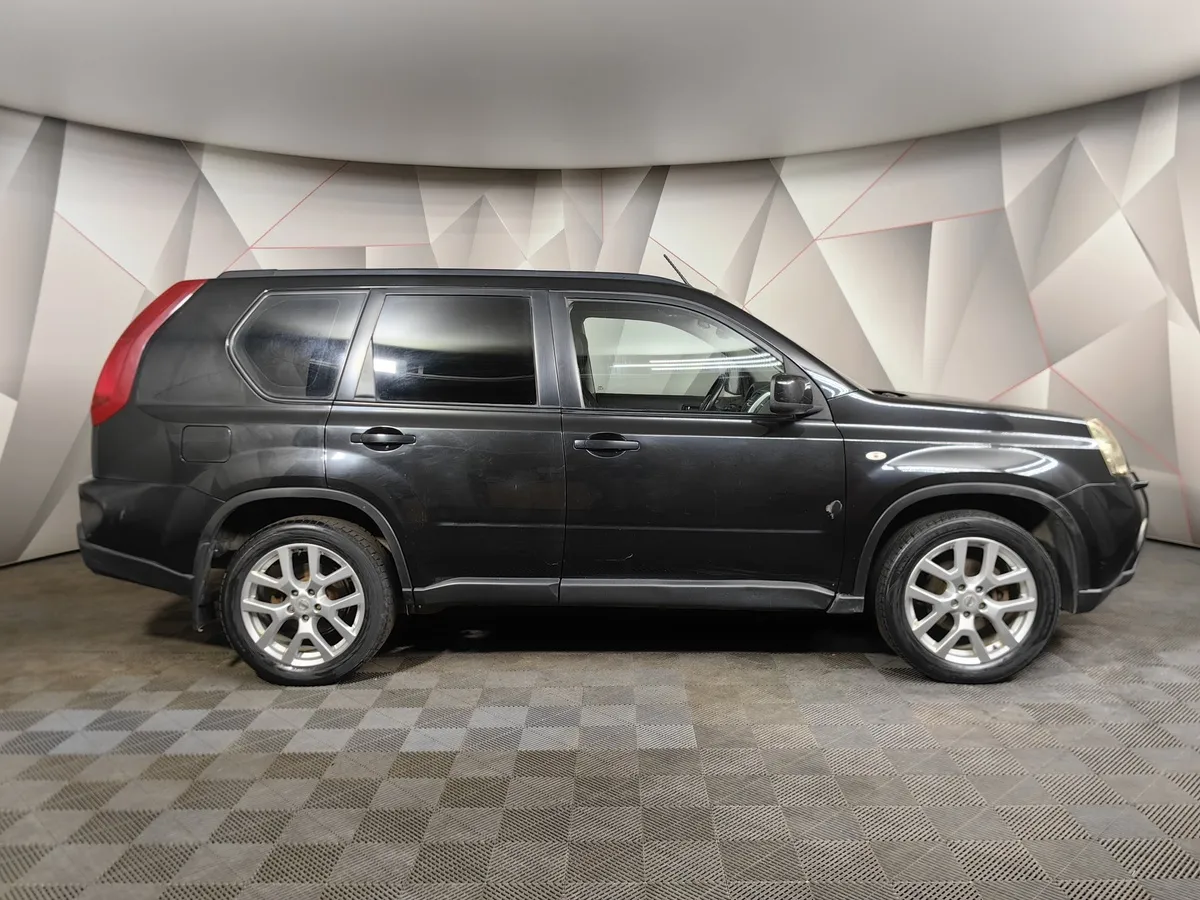 Nissan X-Trail 2.0 CVT AWD (141 л.с.) Черный в АВИЛОН. Слайд №6