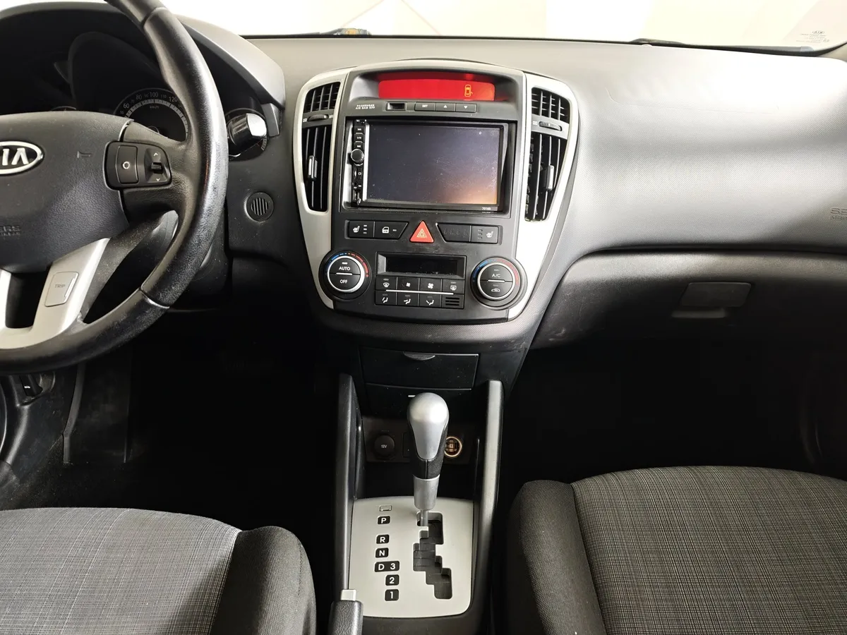 Kia Ceed 1.6 AT (122 л.с.) Luxe Белый в АВИЛОН. Слайд №14