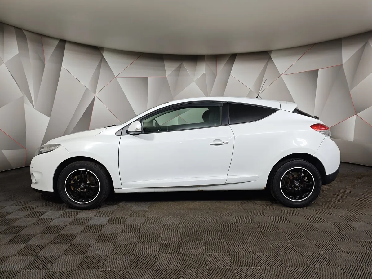 Renault Megane 2.0 CVT (138 л.с.) Белый в АВИЛОН. Слайд №5