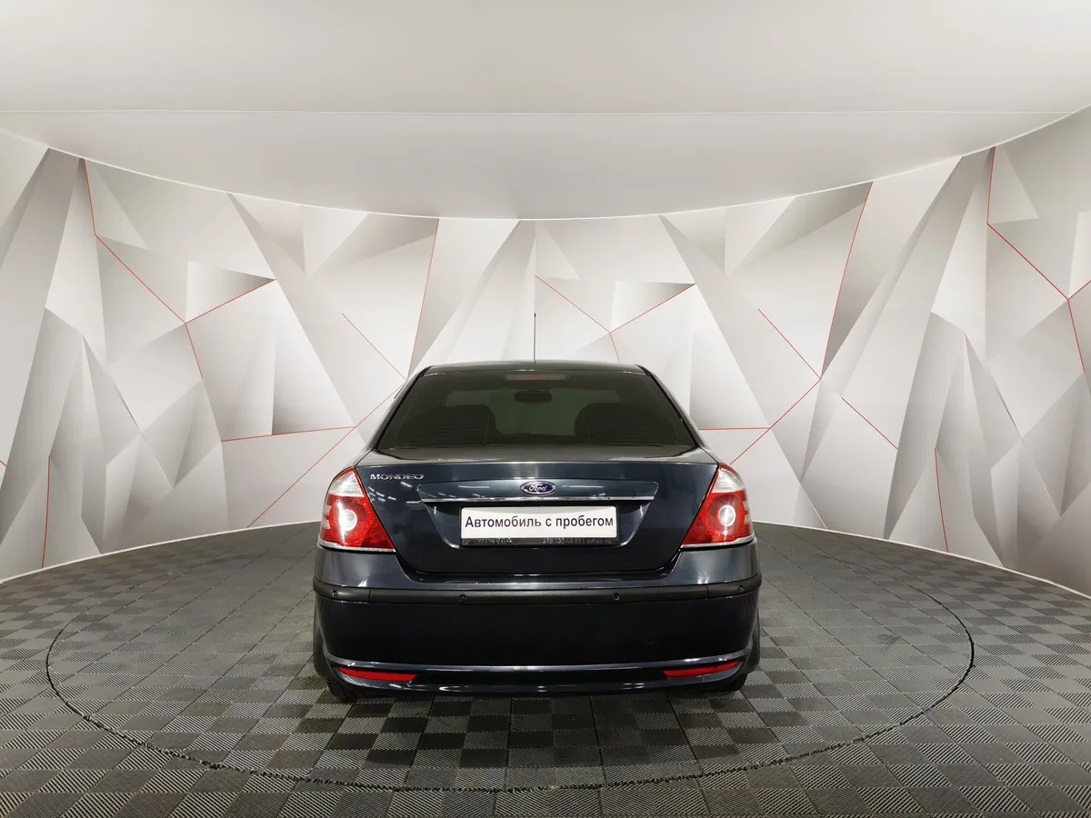 Ford Mondeo 2.0 MT (145 л.с.) Серый в АВИЛОН. Слайд №8