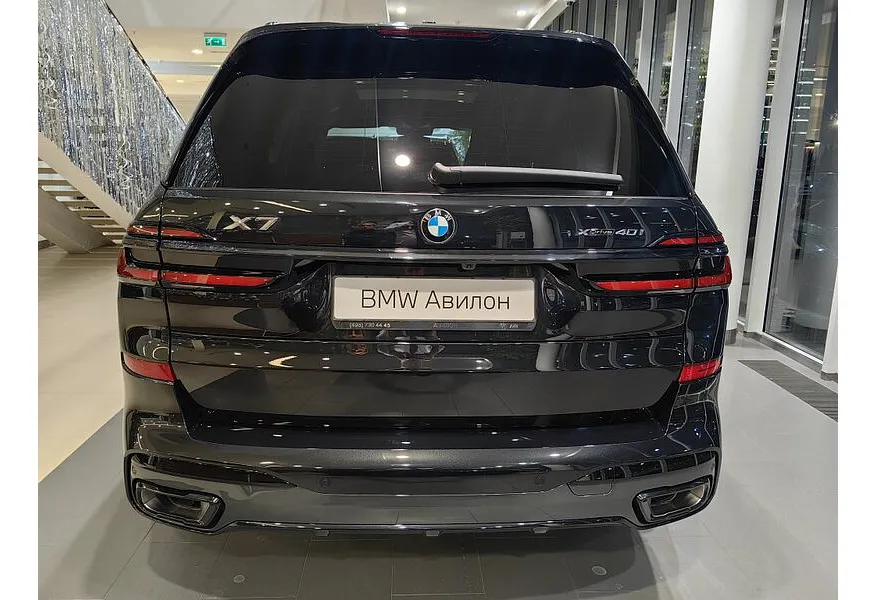 BMW X7 xDrive40i Steptronic (381 л.с.) Черный в АВИЛОН. Слайд №4