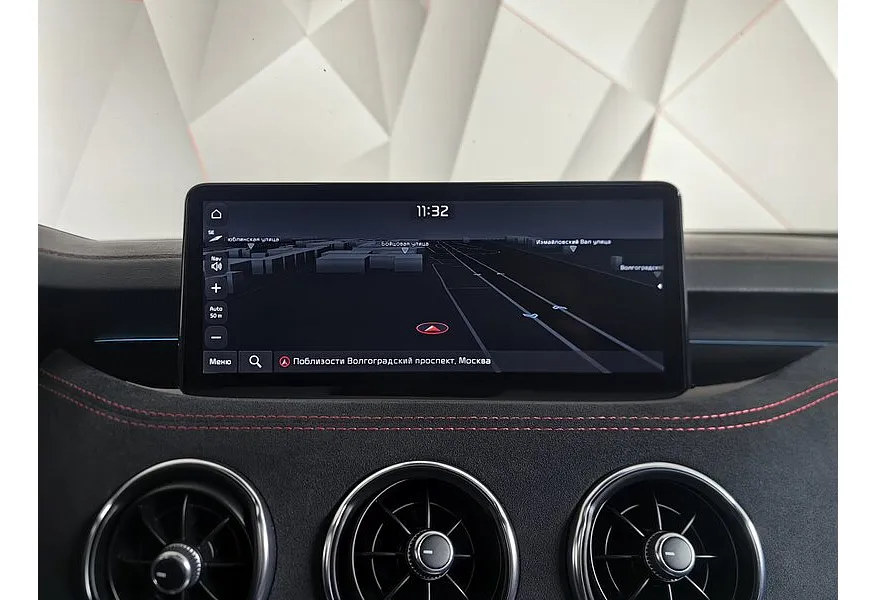 Kia Stinger 2.0 AT AWD (247 л.с.) GT Line Белый в АВИЛОН. Слайд №13
