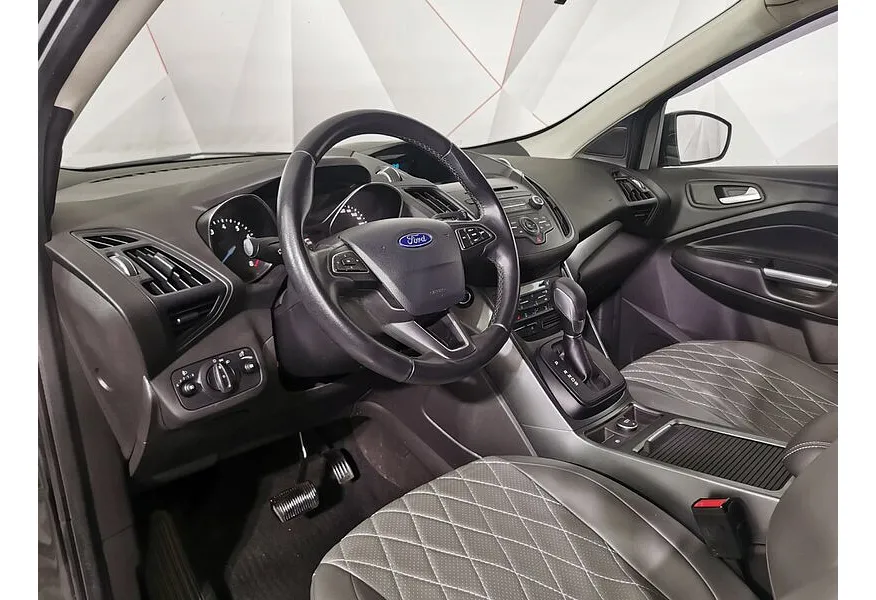 Ford Kuga 2.5 AT (150 л.с.) Серый в АВИЛОН. Слайд №18 Ford Kuga 2.5 AT (150 л.с.) Серый в АВИЛОН. Слайд №18