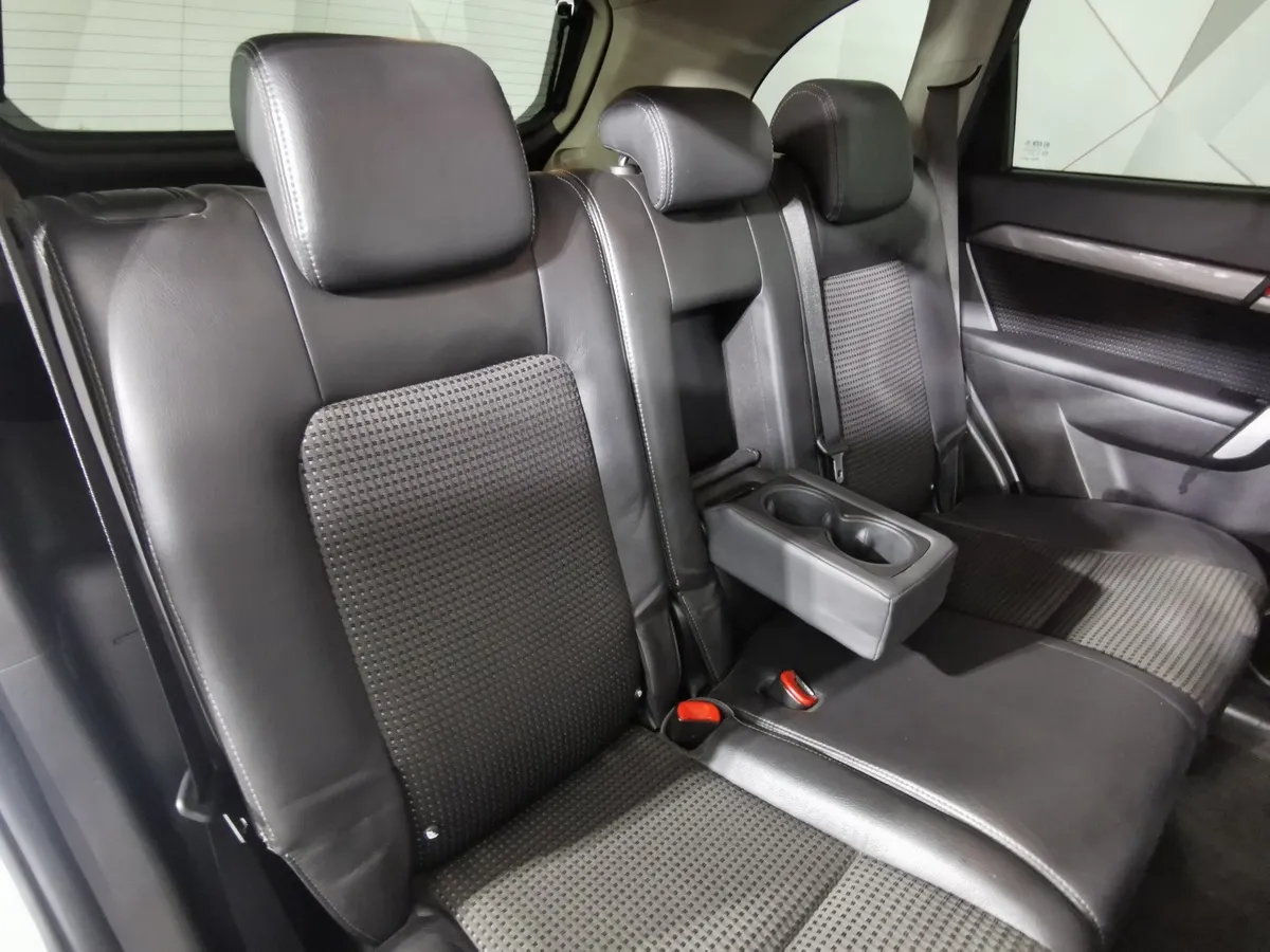 Chevrolet Captiva 2.4 AT (5 мест) (167 л.с.) LT Серебристый в АВИЛОН. Слайд №16