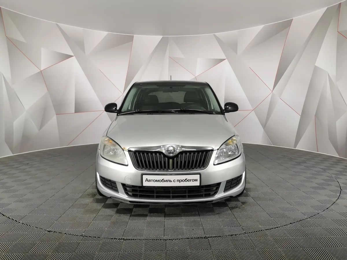 Skoda Fabia 1.6 AT (105 л.с.) Серебристый в АВИЛОН. Слайд №7