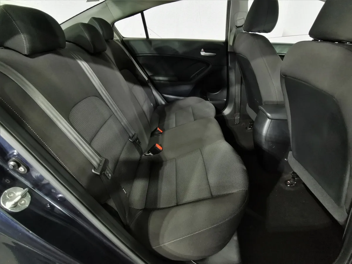 Kia Cerato 1.6 AT (130 л.с.) Comfort Синий в АВИЛОН. Слайд №15