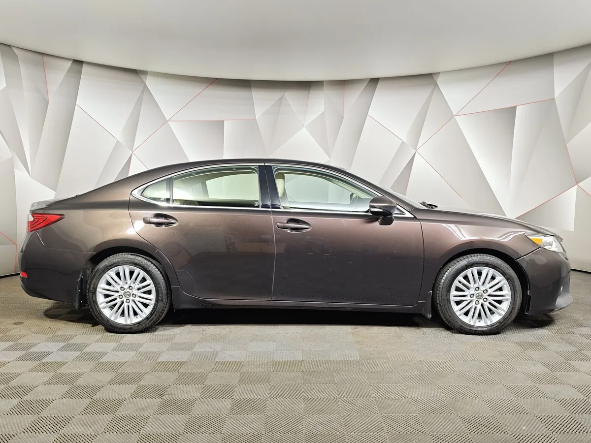 Lexus ES 250 AT (184 л.с.) Comfort Коричневый в АВИЛОН. Слайд №6