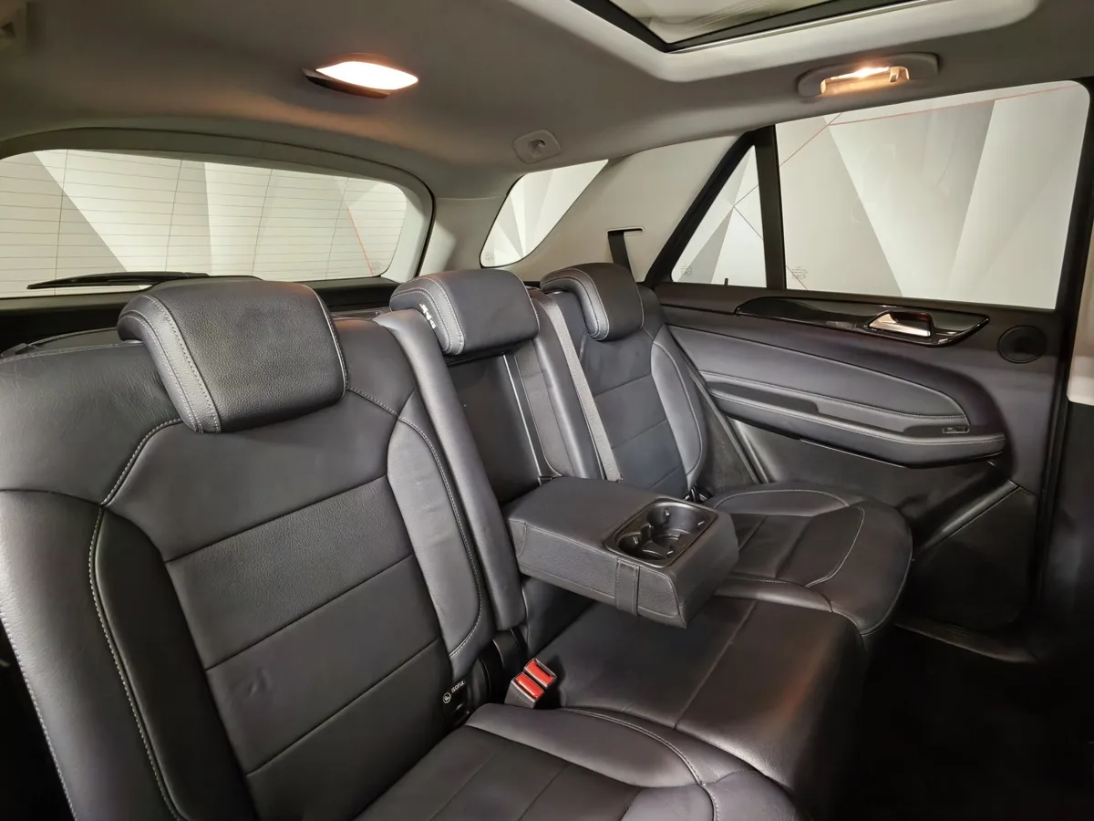 Mercedes-Benz GLE 300 4MATIC 7G-TRONIC Plus (249 л.с.) Grand Edition Серый в АВИЛОН. Слайд №17