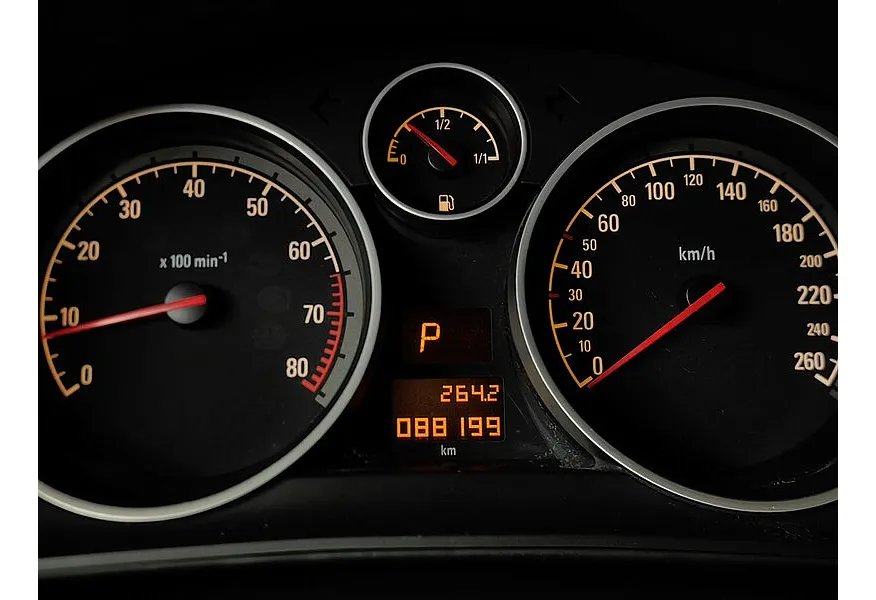 Opel Astra 1.8 AT (140 л.с.) base Серый в АВИЛОН. Слайд №17