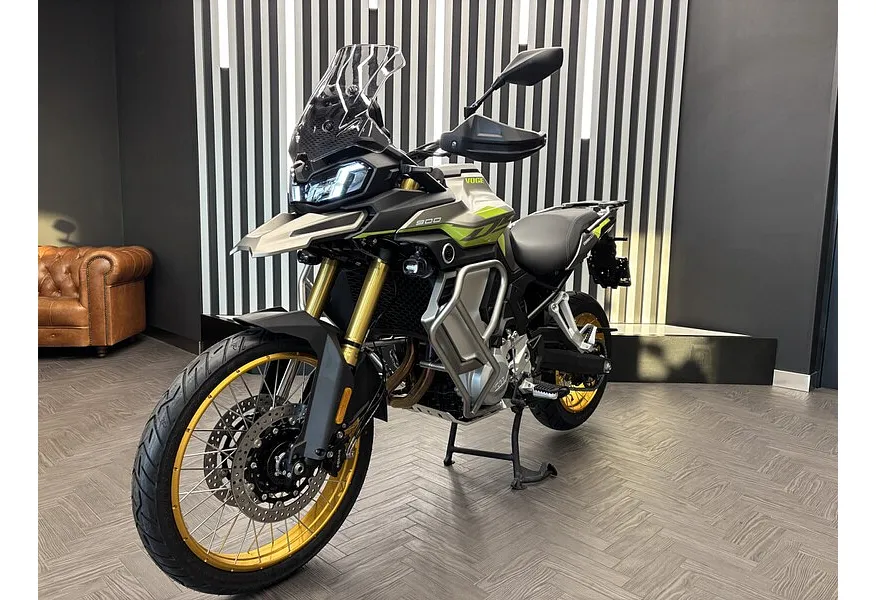 АВИЛОН - VOGE DS900X 895 см³ (96 л.с.) (96) Зеленый - slide 9425787