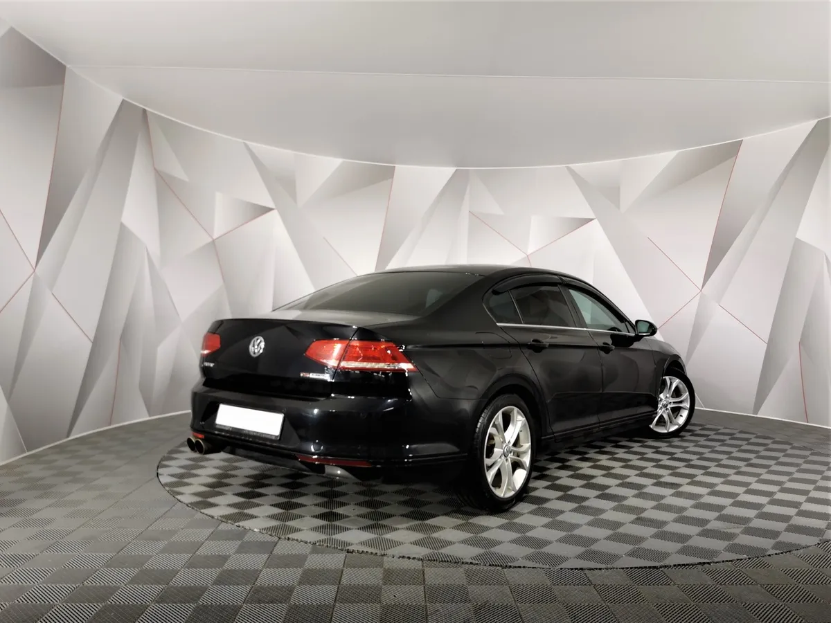 Volkswagen Passat 1.8 TSI BlueMotion DSG (180 л.с.) Comfortline Черный в АВИЛОН. Слайд №2