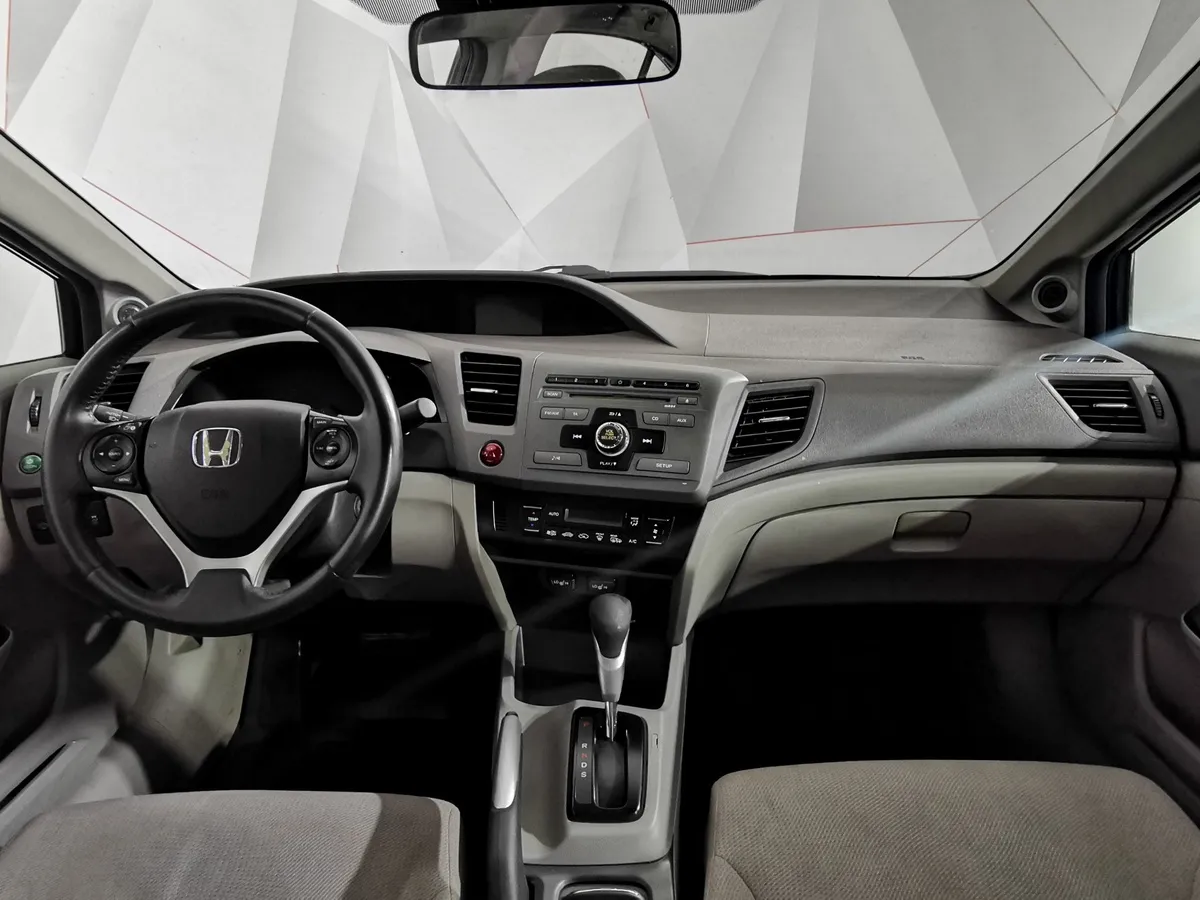 Honda Civic 1.8 AT (142 л.с.) Черный в АВИЛОН. Слайд №13