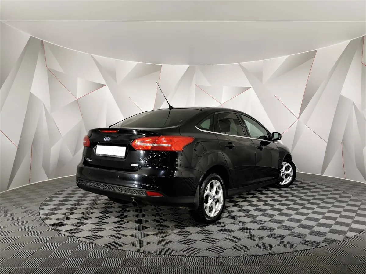 Ford Focus 1.5 EcoBoost AT (150 л.с.) Titanium Черный в АВИЛОН. Слайд №2