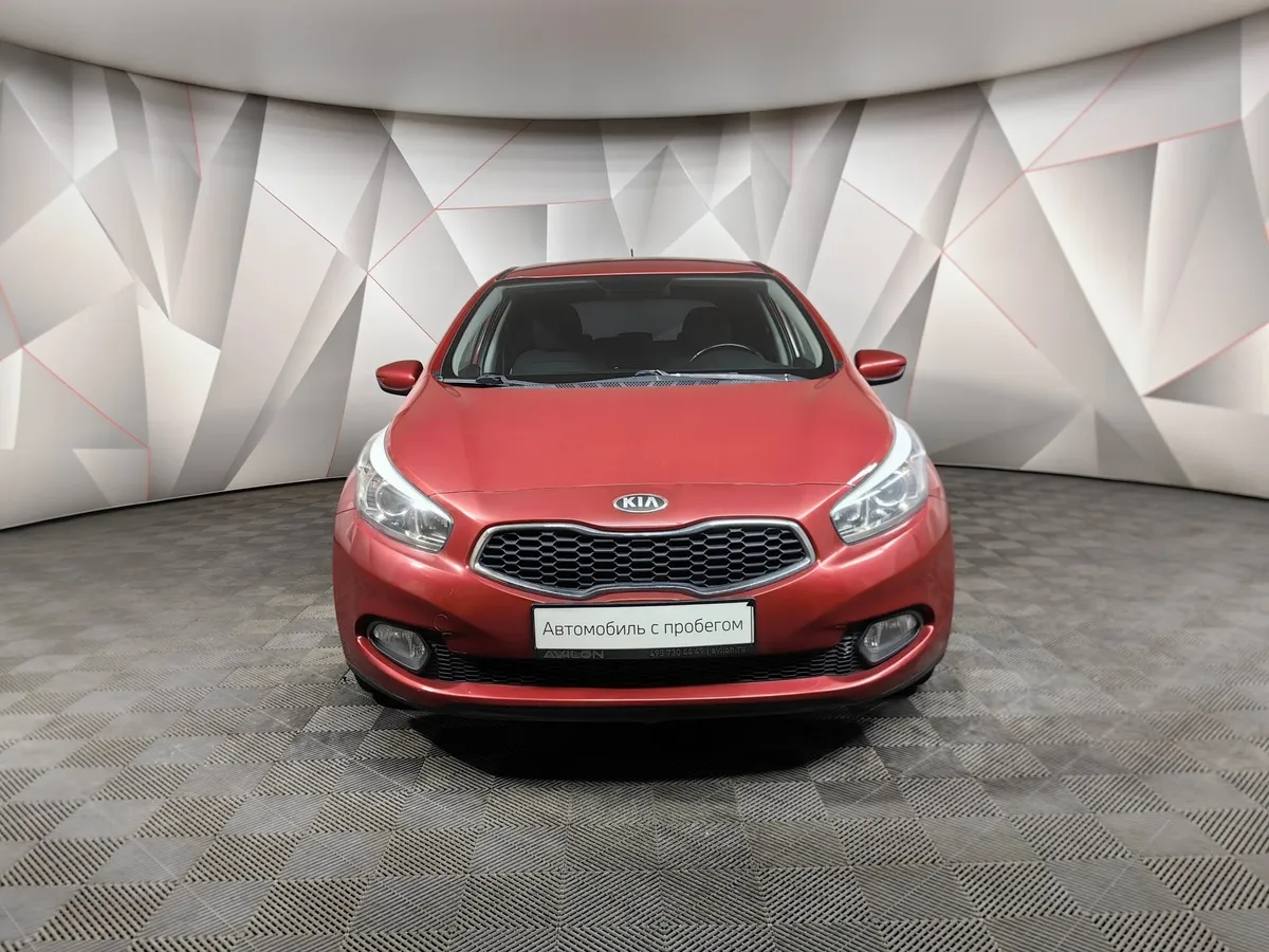 Kia Ceed 1.6 MT (130 л.с.) Classic Красный в АВИЛОН. Слайд №7