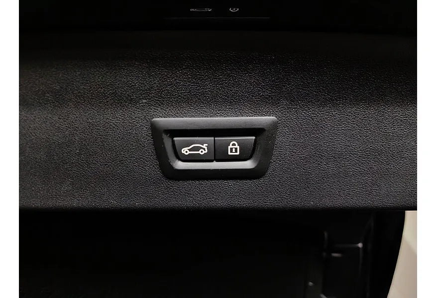 BMW X4 xDrive20d Steptronic (190 л.с.) M Sport Черный в АВИЛОН. Слайд №18