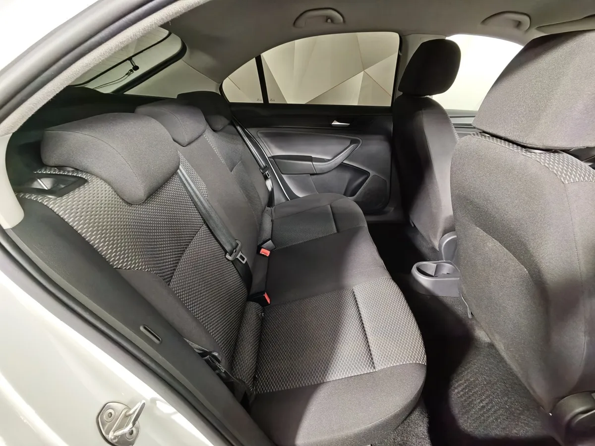 Volkswagen Polo 1.6 MPI AT (110 л.с.) Respect Белый в АВИЛОН. Слайд №15