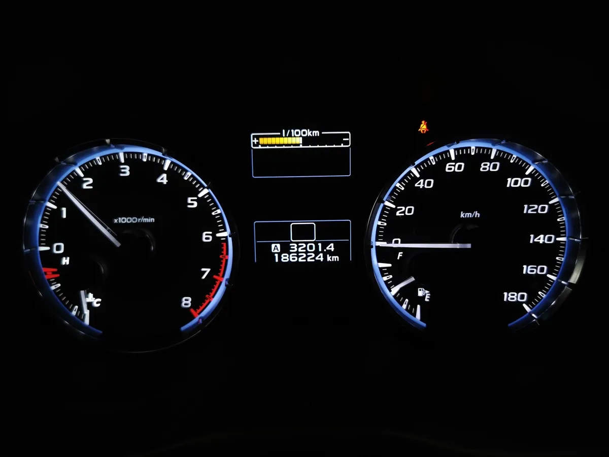 Subaru XV 1.6 MT AWD (114 л.с.) Черный в АВИЛОН. Слайд №17