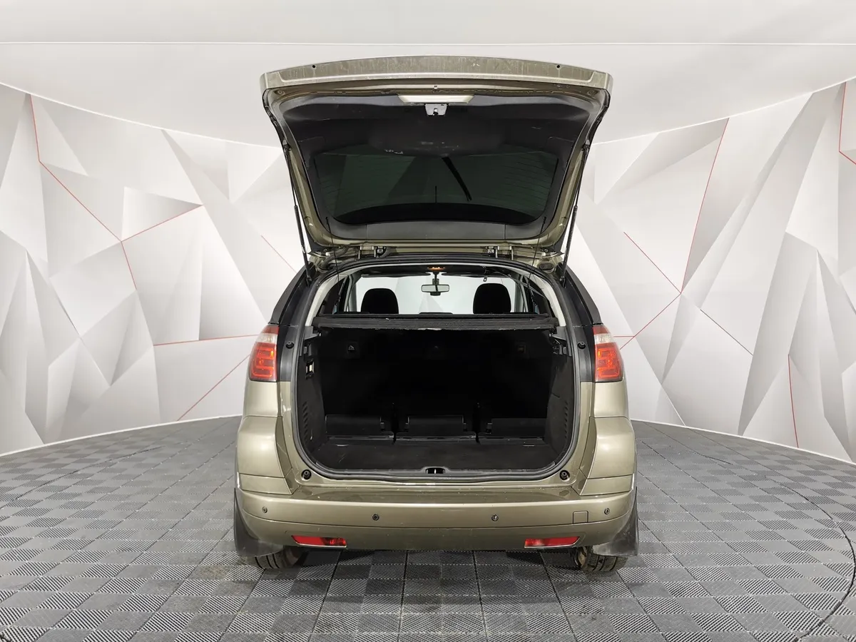 Citroen C4 Picasso 1.6 THP AT (150 л.с.) Коричневый в АВИЛОН. Слайд №11